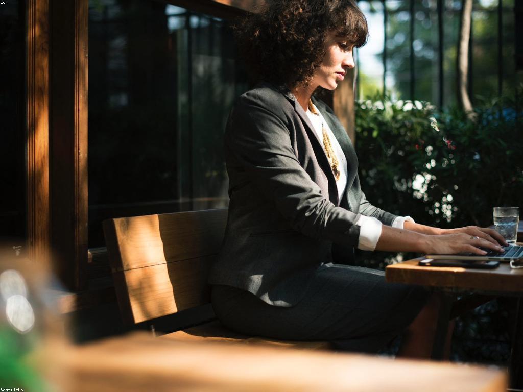 ការផ្តល់ជូននិងក្រុមហ៊ុន: ជំហានដ៏សំខាន់សម្រាប់ភាពជោគជ័យ