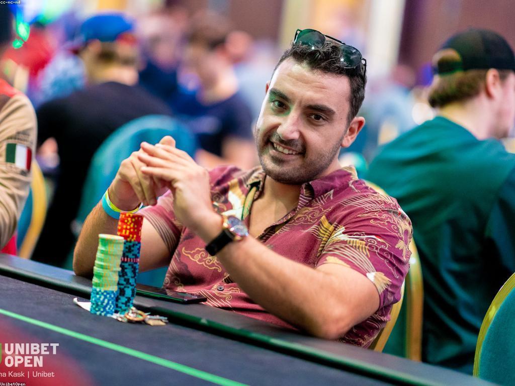 ប្រវត្តិនិងការប៉ះពាល់នៃកាស៊ីណូ